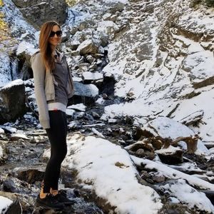 Meet your Posher, Alison